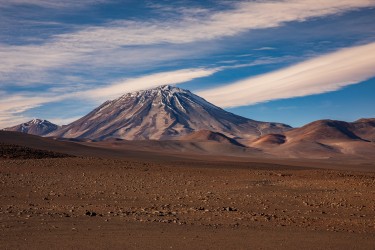 7P8A7527 Volcano Parque Nacional Tres Cruces Desierto de Atacama Chile