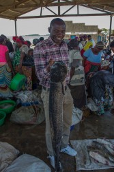 8R2A7196 Tribe Bakonjo Fish Market Q.E.NP West Uganda