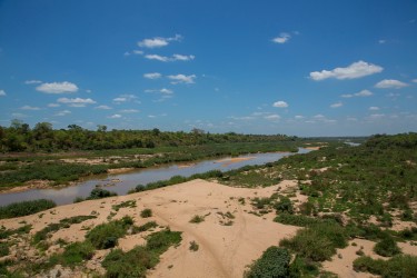 8R2A1295 Gorongosa River 3