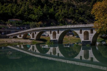 7P8A2298 Stone Bridge Berat Albania