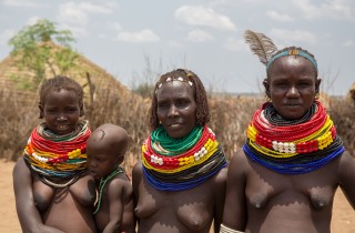 Tribe Nyangotom - Omo Valley, South