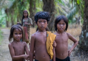 AI6I5566 Tribe Anak Dalam Bukit Duabelas NP South Sumatra