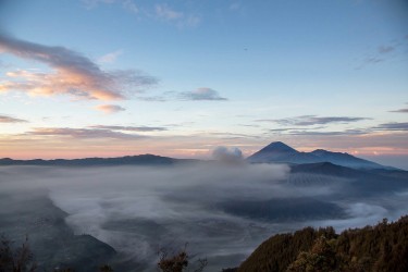 8r2a2650 view of mts. bromo semeru batok and widodaren tengger caldera east java indonesia