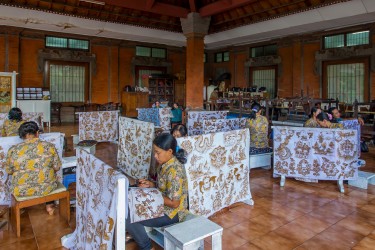 8R2A9791 Handicraft Batic Ubud South Bali Indonesia
