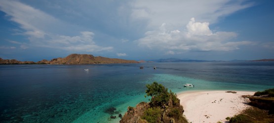 8R2A4122 My Island for 24 h Flores Sea indonesia