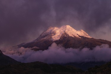 996a2992 volcano antisana ecuador