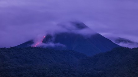 996a3040 volcano reventador amazon ecuador