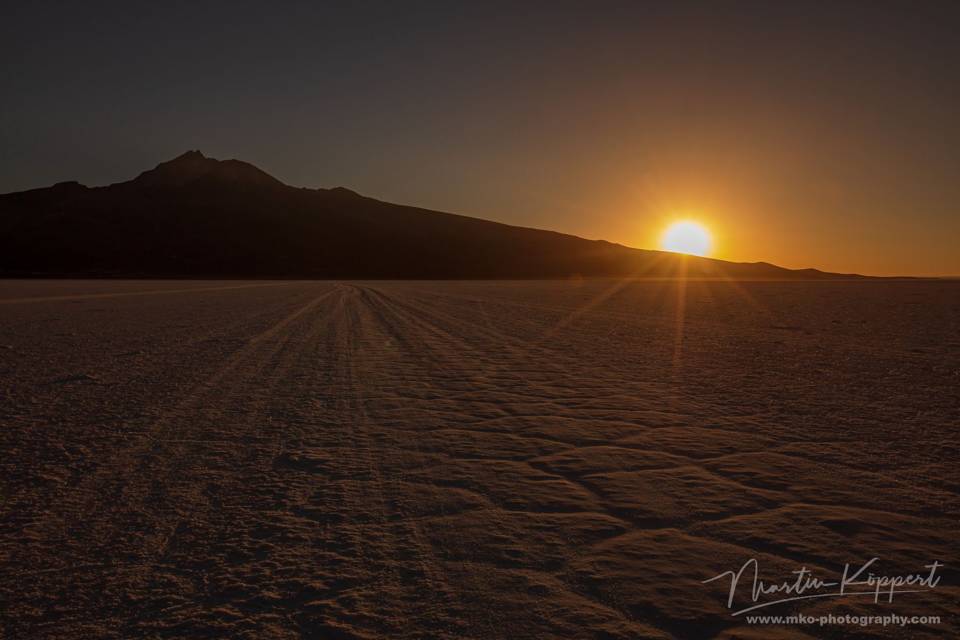 Sunrise Volcano Tunupa Salar De Uyuni Bolivia