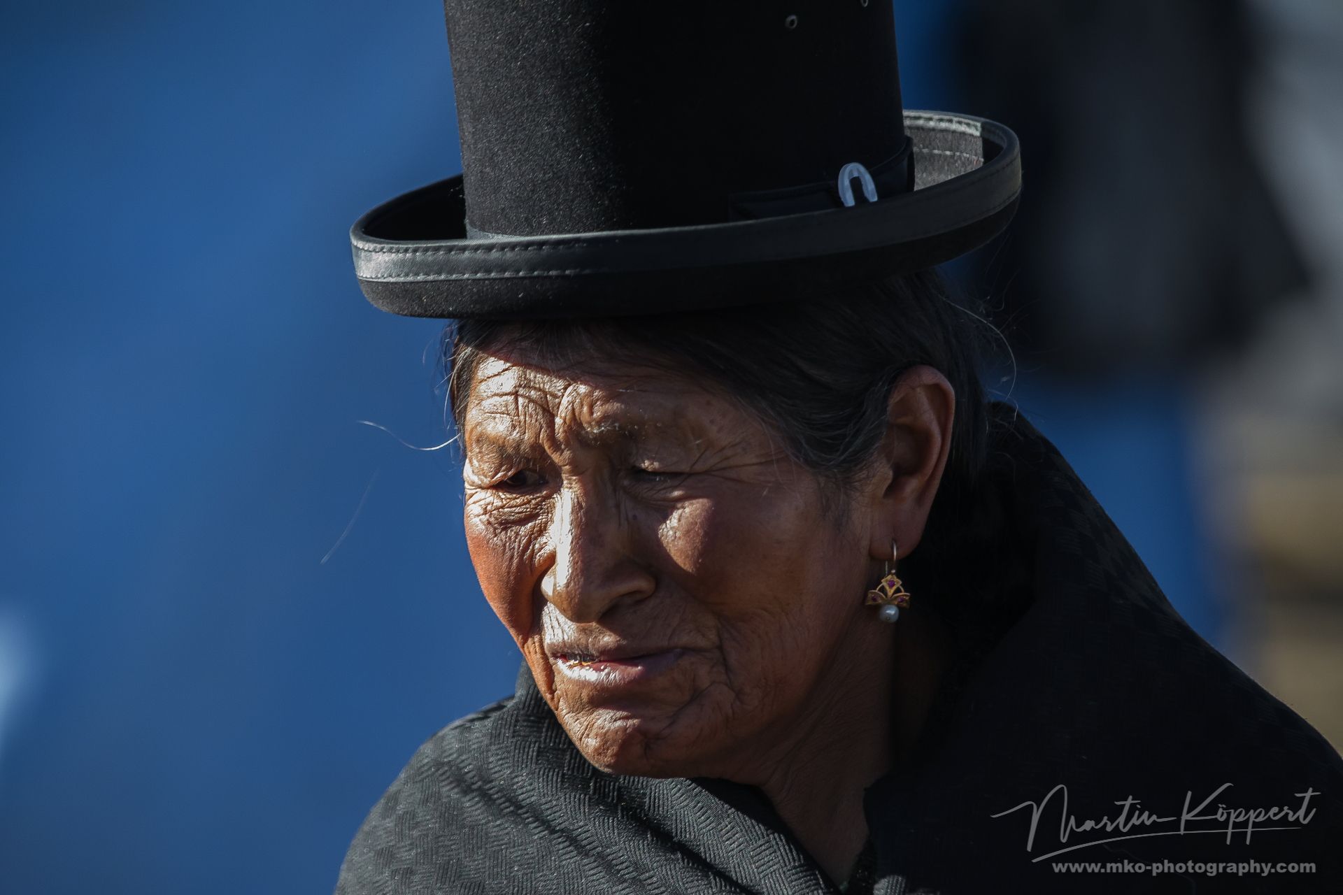 Chola Cholitas Lake Titicaca Bolivia
